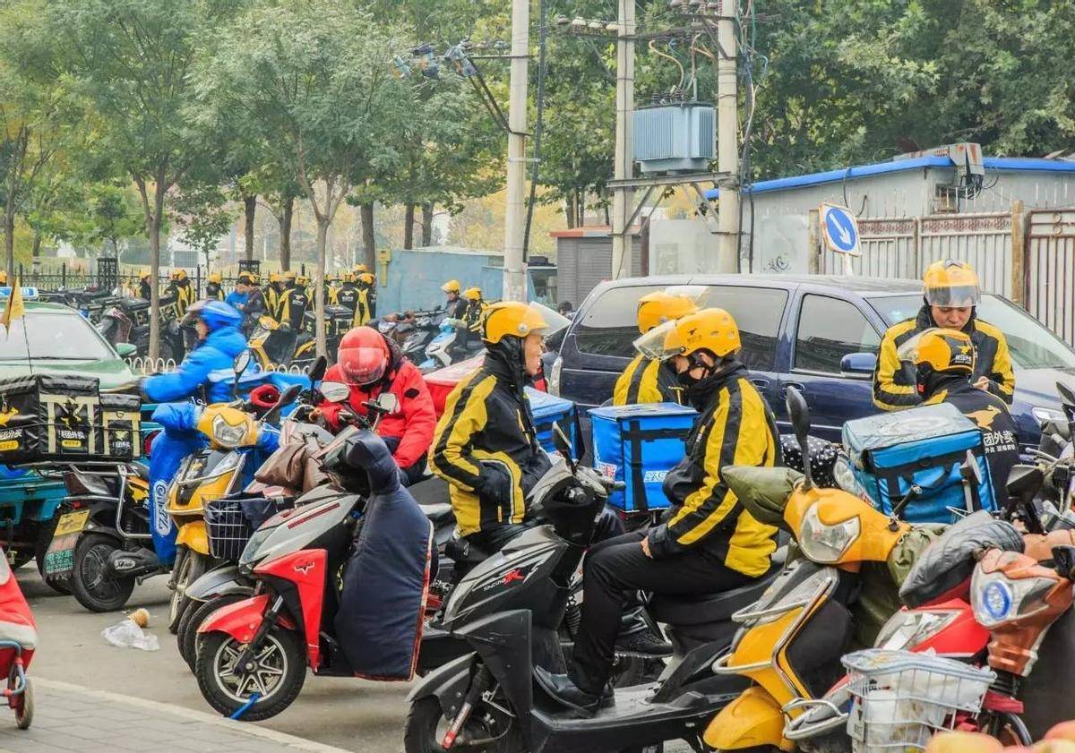 北京外卖骑手大军,一座超城市的毛细血管网络 北京外卖骑手大军,一座超城市的毛细血管网络