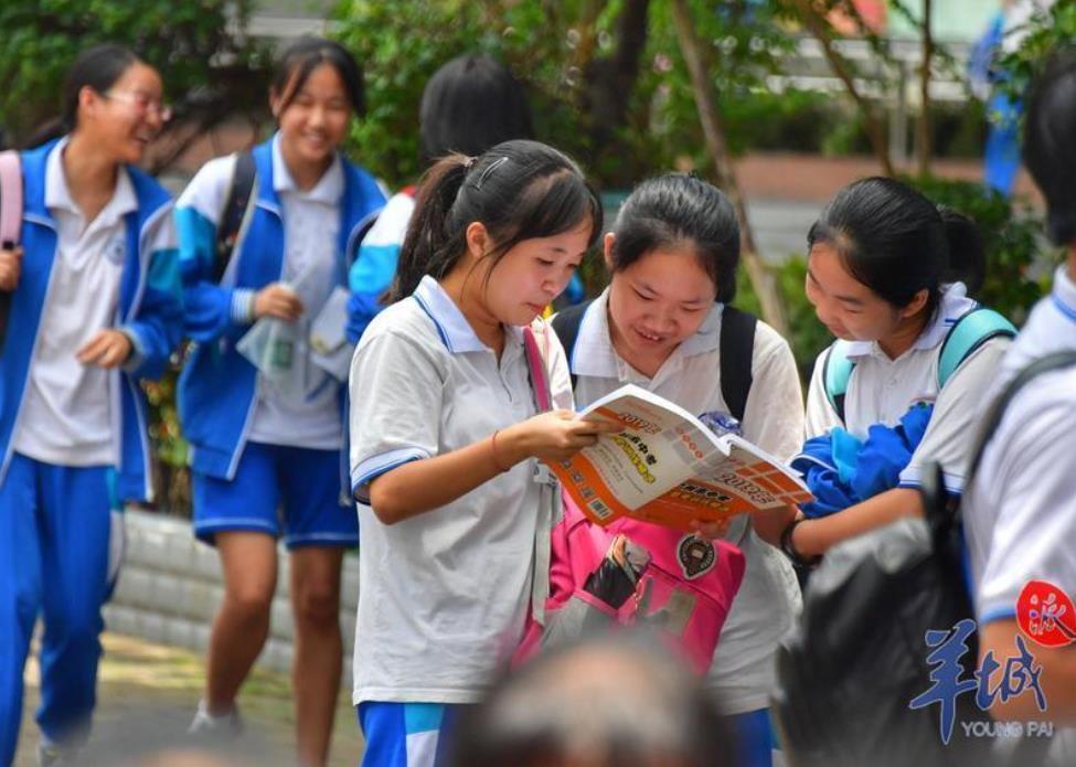 全攻略普及“青鸟大厅怎么买房卡”获取房卡教程-哔哩哔哩 全攻略普及“青鸟大厅怎么买房卡”获取房卡教程-哔哩哔哩