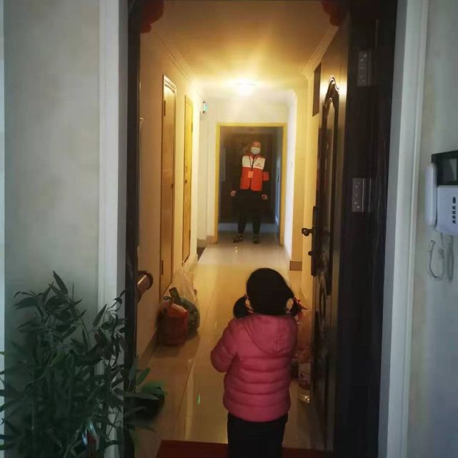 当病毒叩响家门,一个四口之家的十四天隔离手记 当病毒叩响家门,一个四口之家的十四天隔离手记