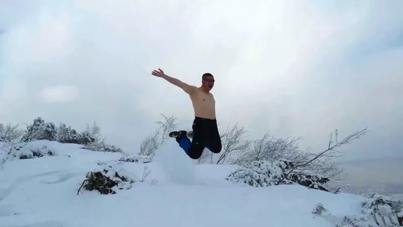 冰雪下的坚韧,哈尔滨人的生存图景与精神守望 冰雪下的坚韧,哈尔滨人的生存图景与精神守望