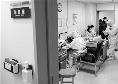 房卡必备教程“新蜜瓜大厅拼三张好牌有什么规律”详细房卡使用教程 房卡必备教程“新蜜瓜大厅拼三张好牌有什么规律”详细房卡使用教程