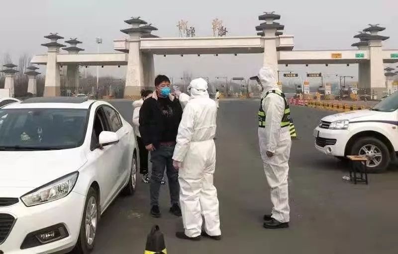 张文宏最新研判,疫情防控步入精准智控新阶段,科学与韧性成关键 张文宏最新研判,疫情防控步入精准智控新阶段,科学与韧性成关键