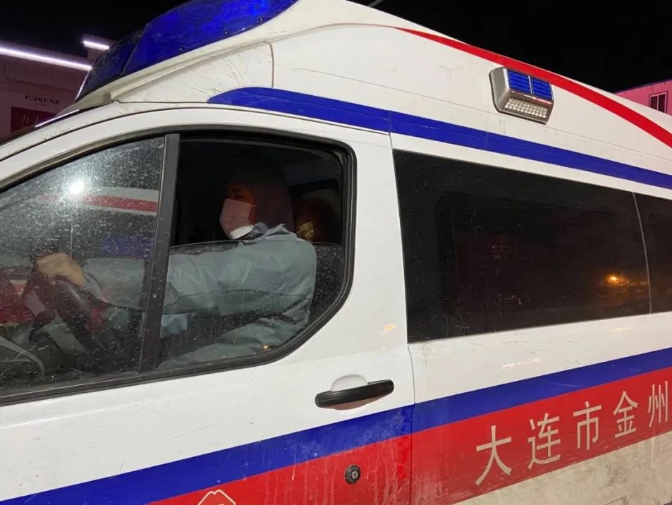 以生命之名反思,贵阳疫情转运大巴侧翻事件的警示与追问 以生命之名反思,贵阳疫情转运大巴侧翻事件的警示与追问
