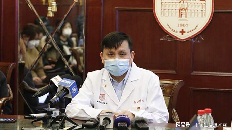 直面现实,科学应对,重温张文宏医生新冠直播中的理性之声 直面现实,科学应对,重温张文宏医生新冠直播中的理性之声