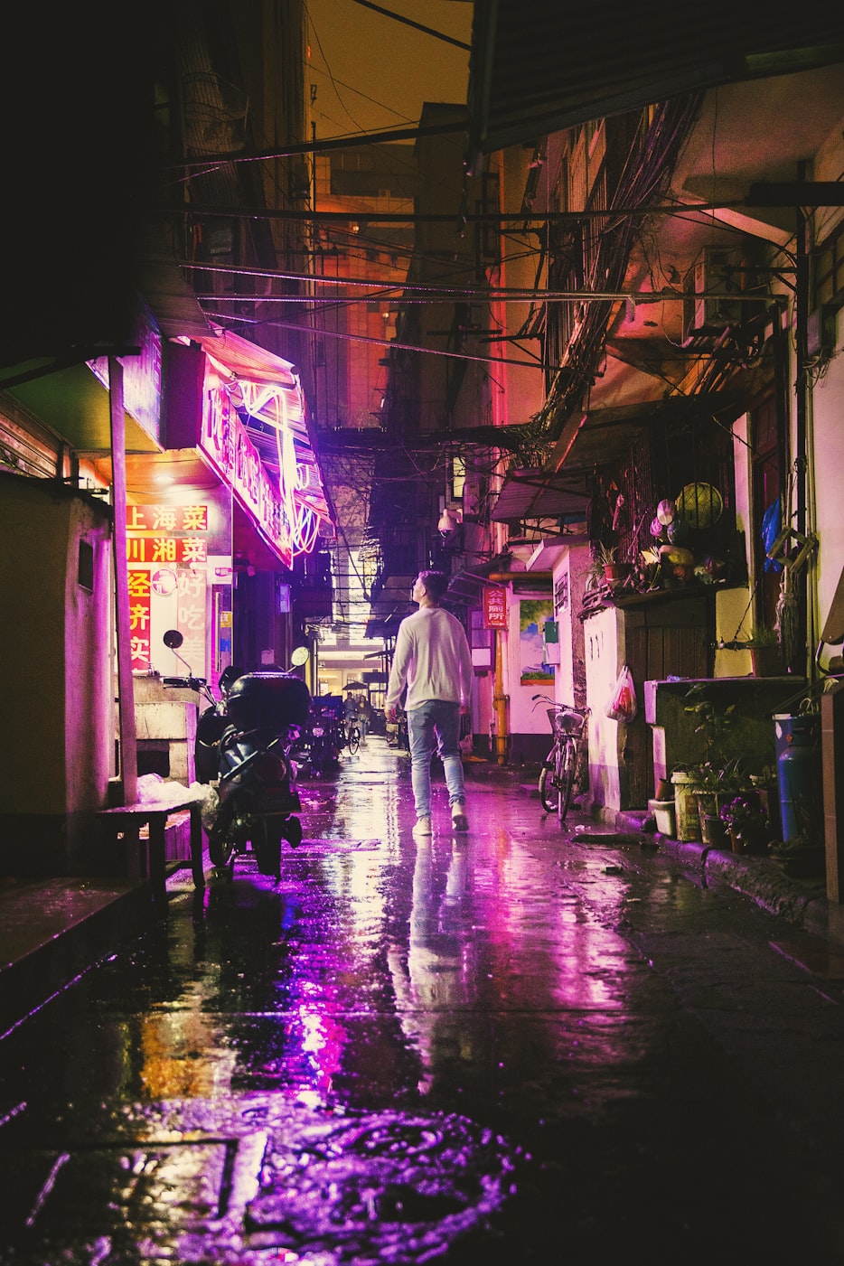 指尖上的夜之城,赛博朋克2077手机版的幻梦、挑战与未来 指尖上的夜之城,赛博朋克2077手机版的幻梦、挑战与未来
