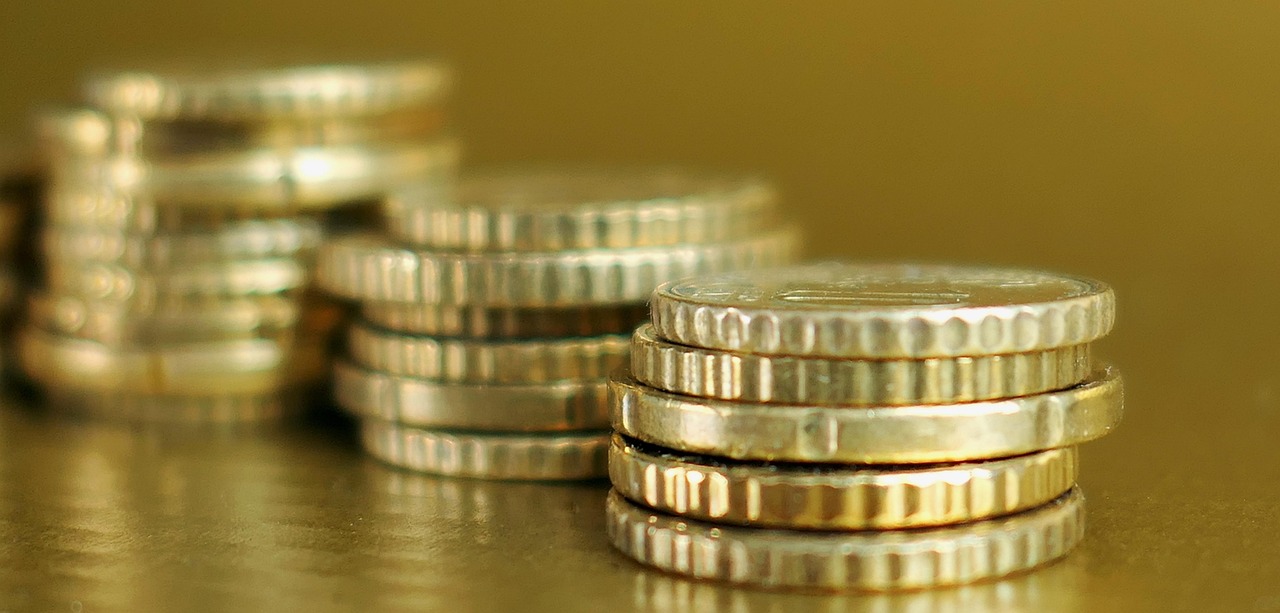 黄金多少钱1克现在市场价?揭秘当前金价走势与投资策略 黄金多少钱1克现在市场价?揭秘当前金价走势与投资策略