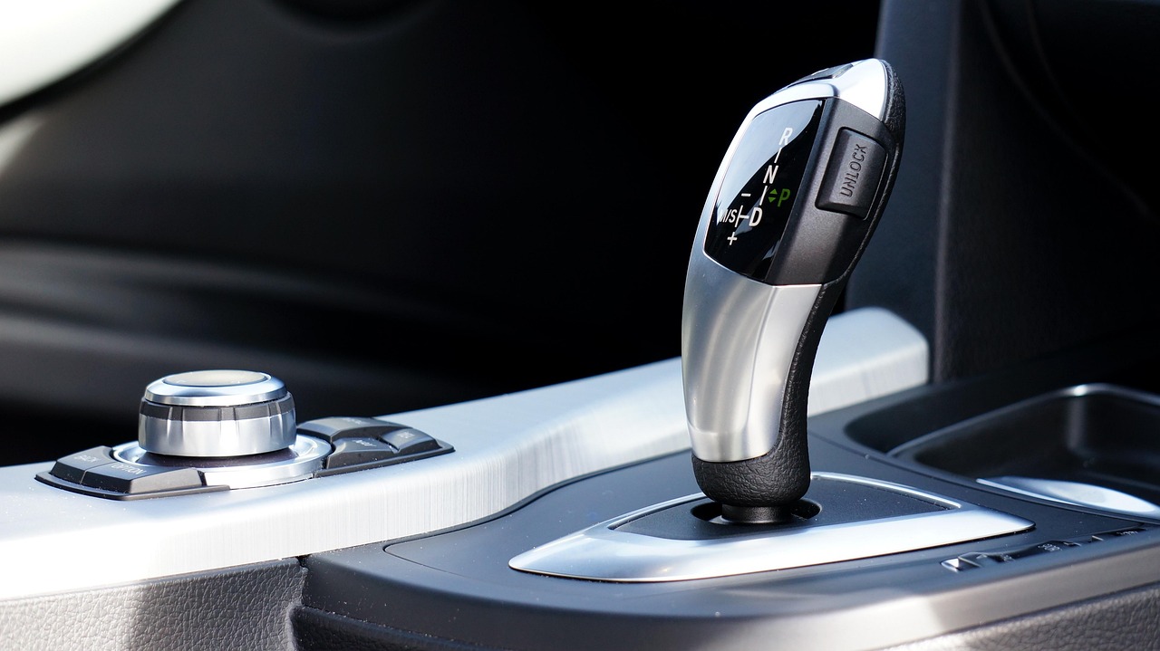 驾驭未来，新BMW X5插电式混合动力的预见性智慧