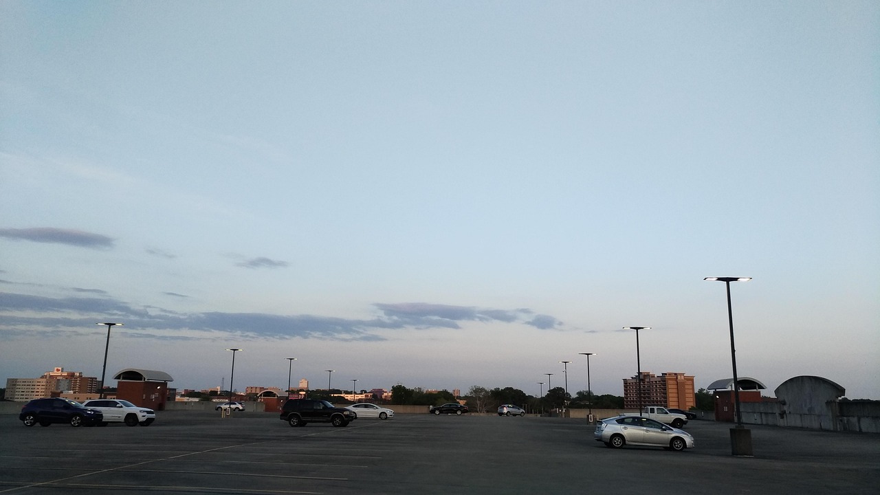 大连东联路，城市发展的动脉，2008年铸就的交通丰碑