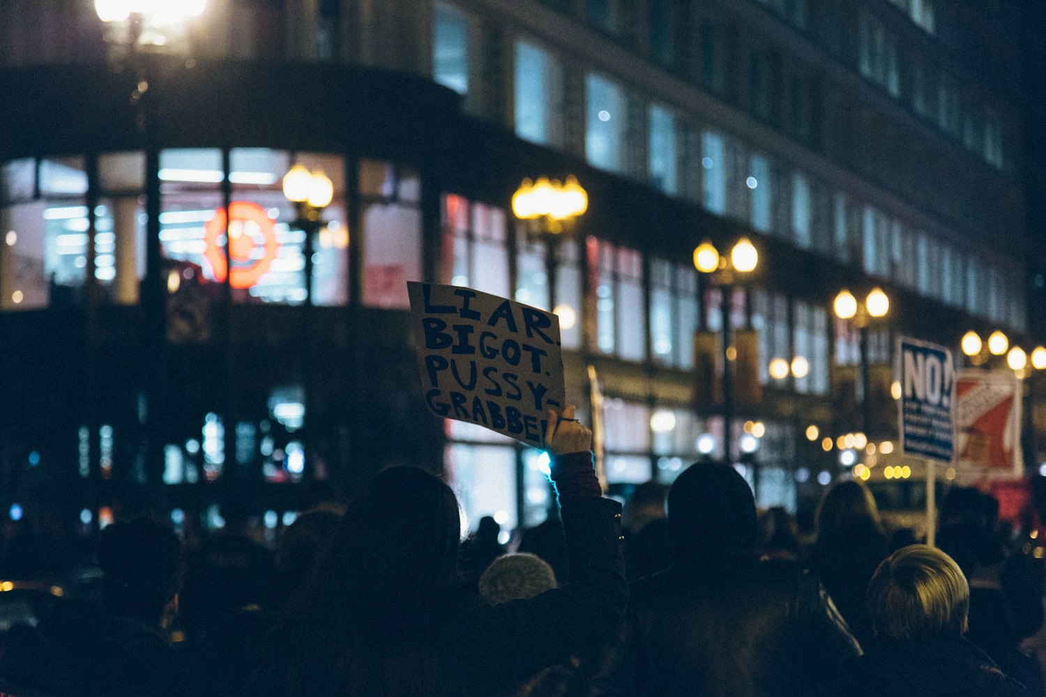 辽宁锦州，一座英雄城市的抗疫史诗与时代回响