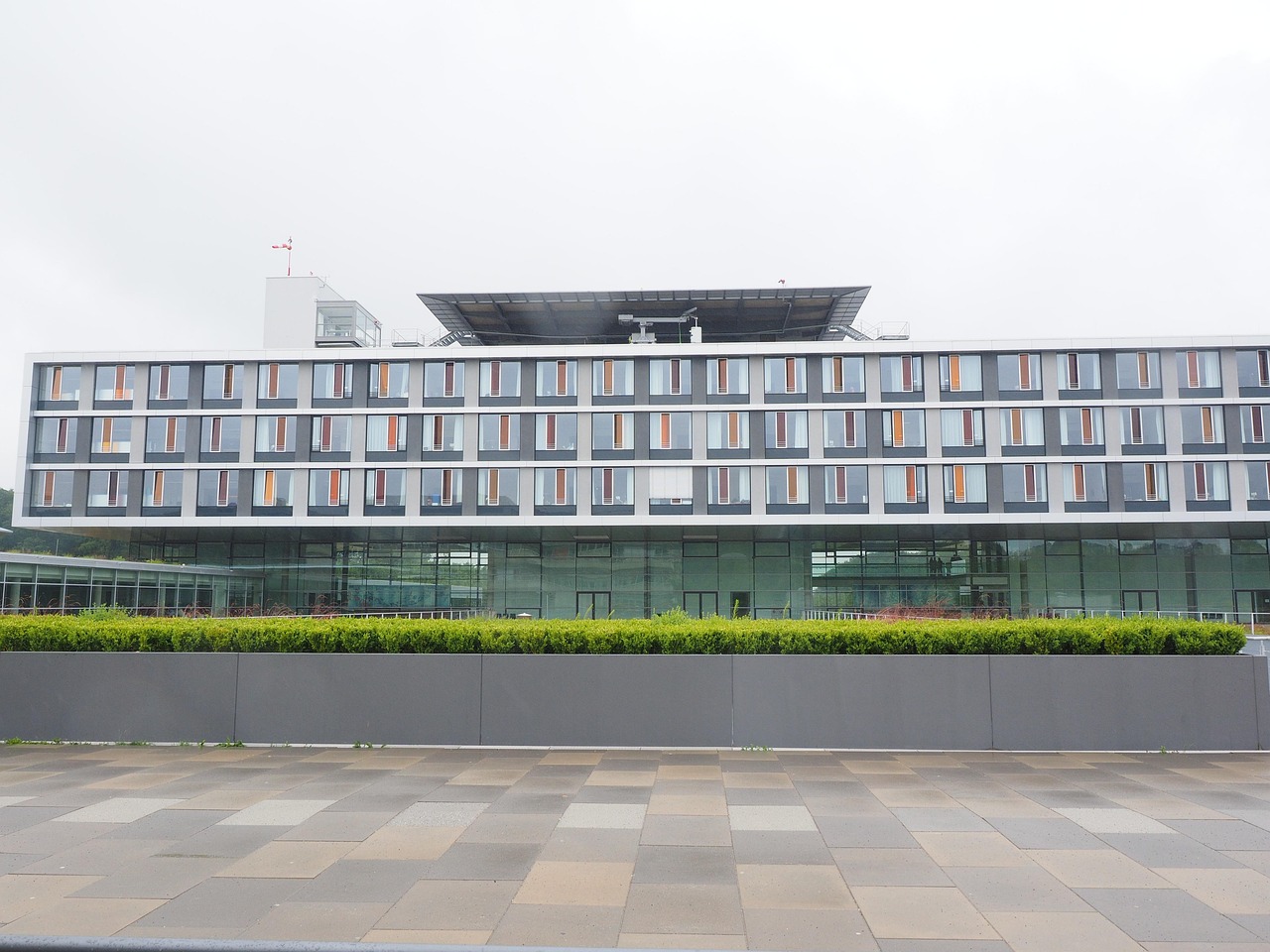 南京门诊部诊所全面开诊，城市医疗毛细血管重启，守护市民健康烟火气