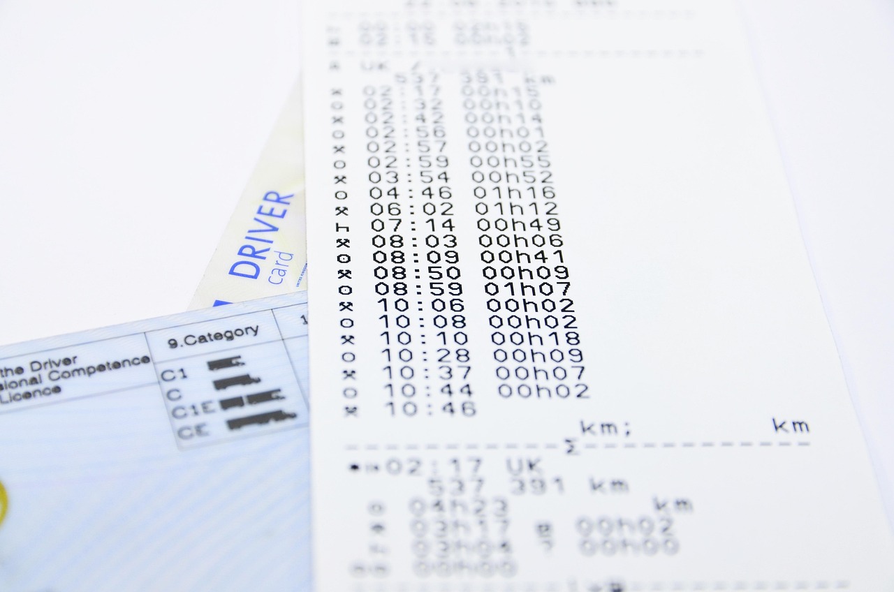 给大家讲解“新鸿狐大厅怎么买房卡”详细房卡怎么购买教程