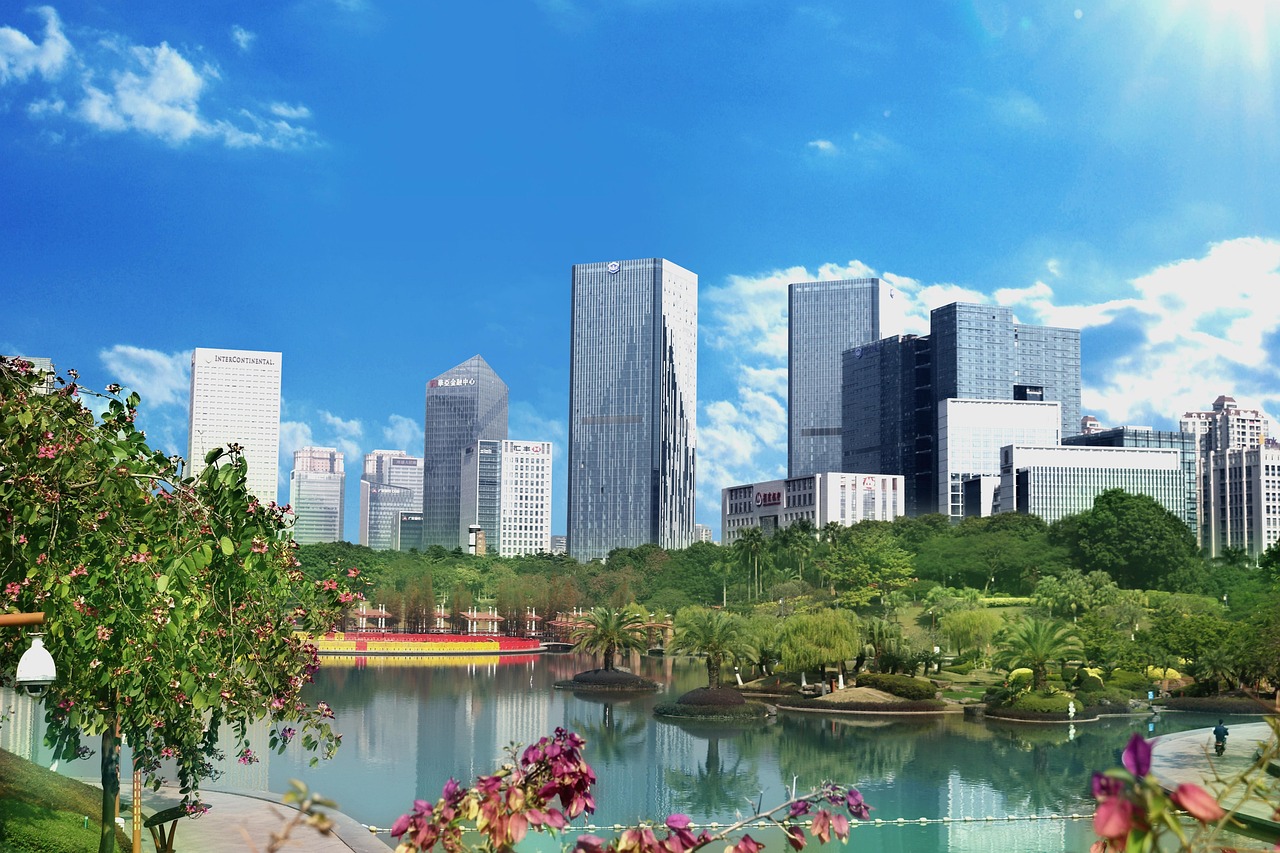 新发地是不是要搬迁了？城市发展中的市场命运与民生考量