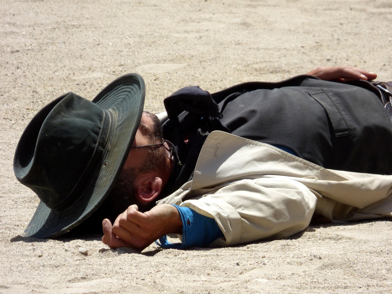 为什么疫情没完没了？